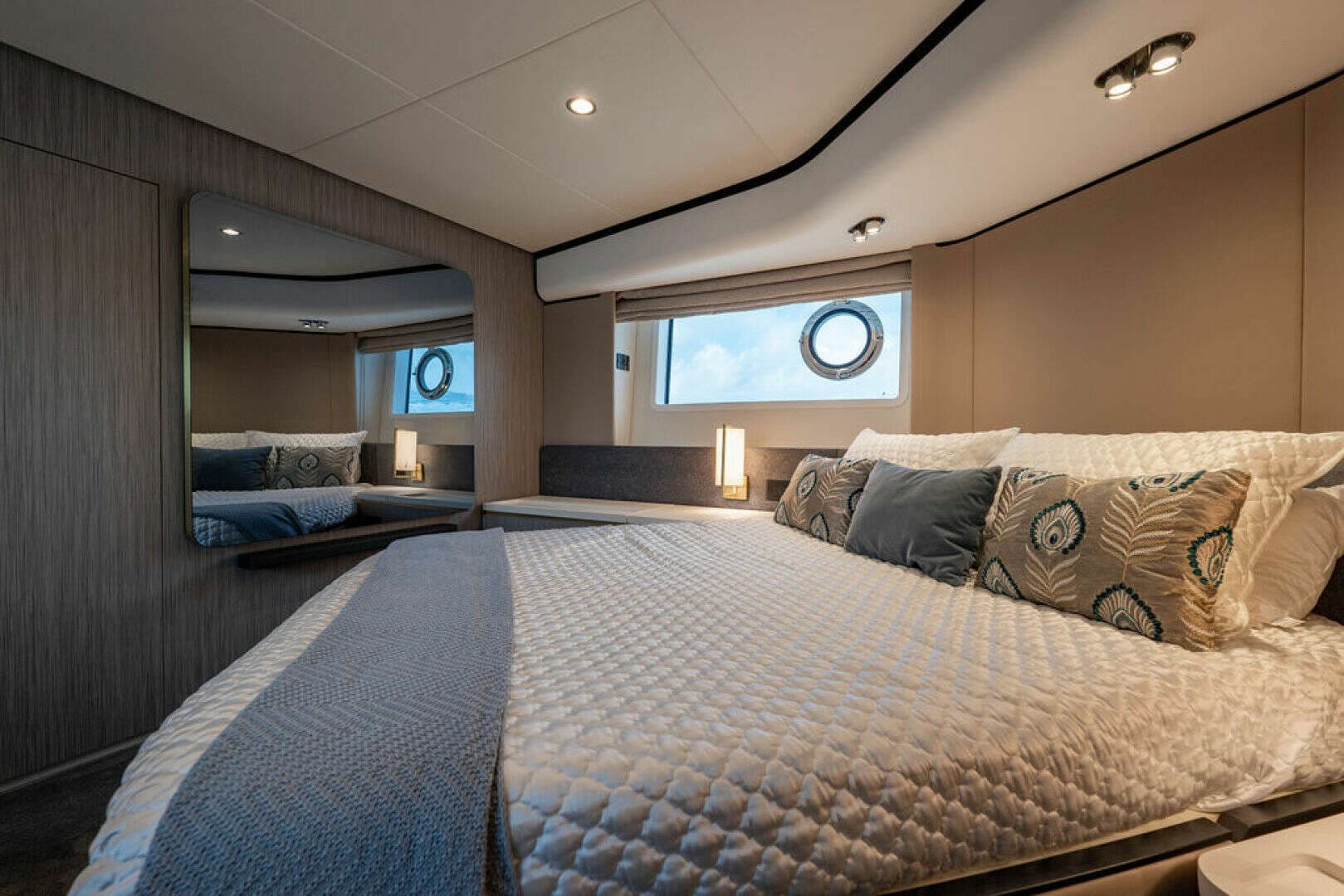 2022 Azimut 55 FLY - Image 22
