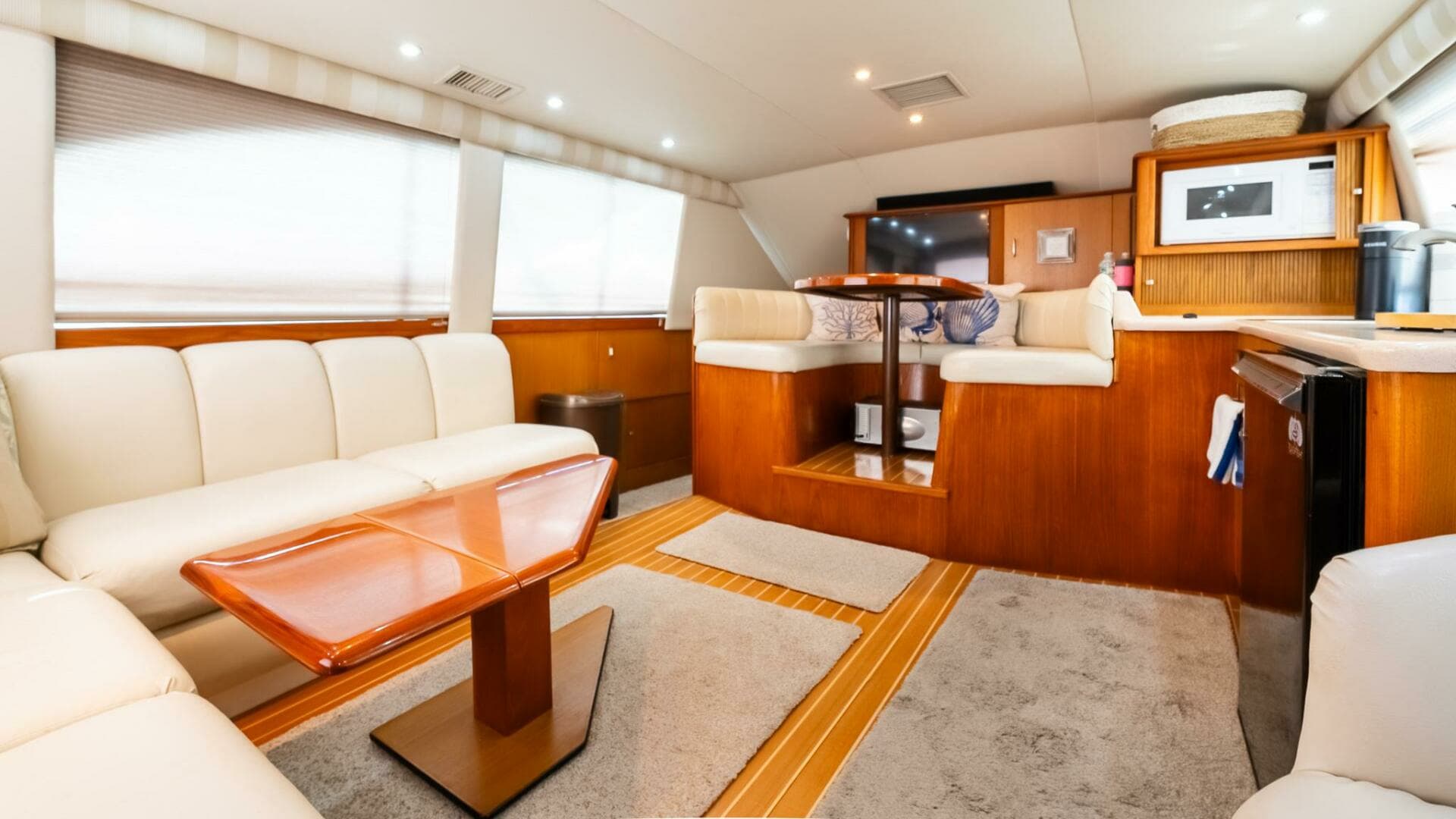 1998 Ocean Yachts 40 Convertible - Image 13
