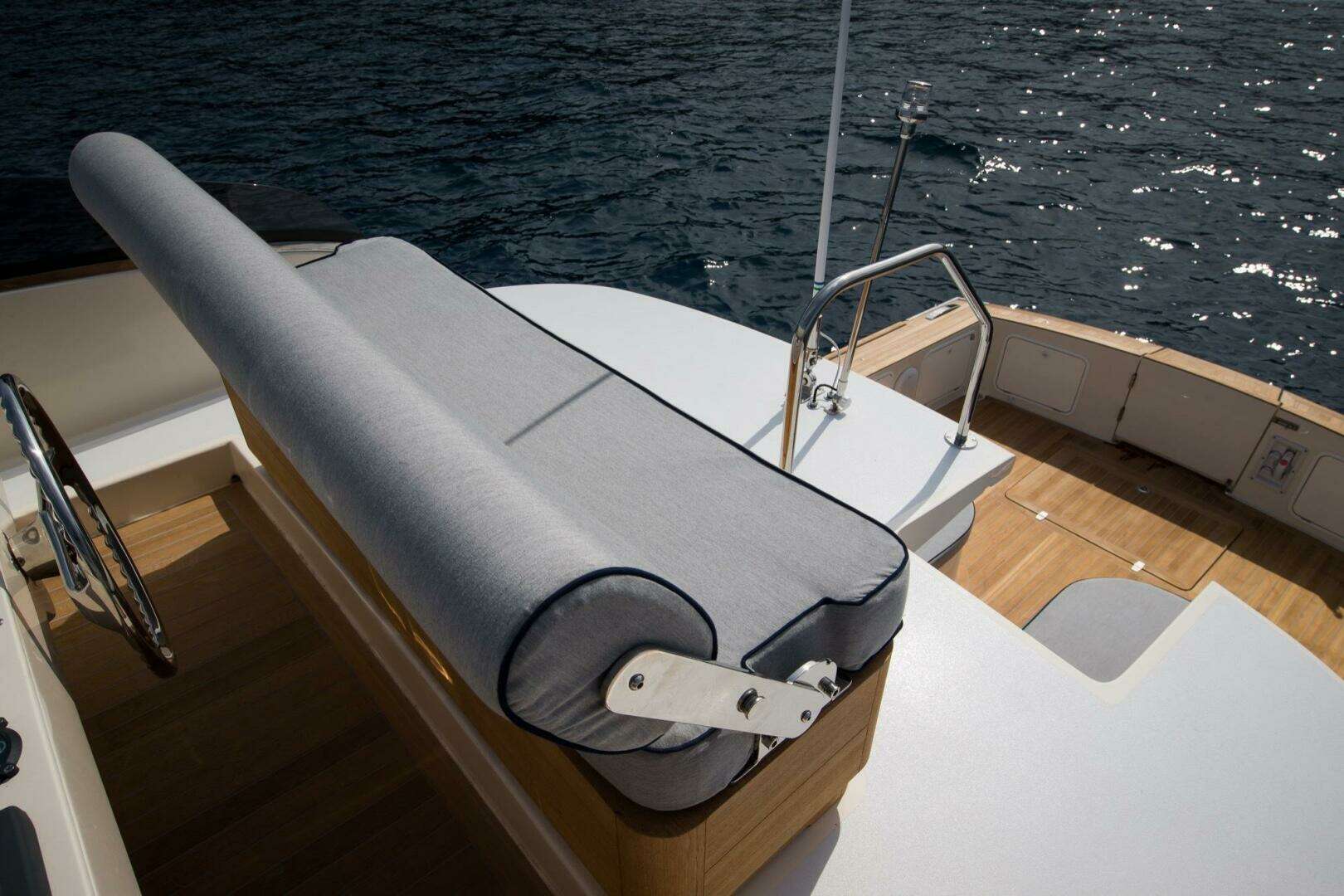 2025 Toy Marine 36 Fly - Image 9