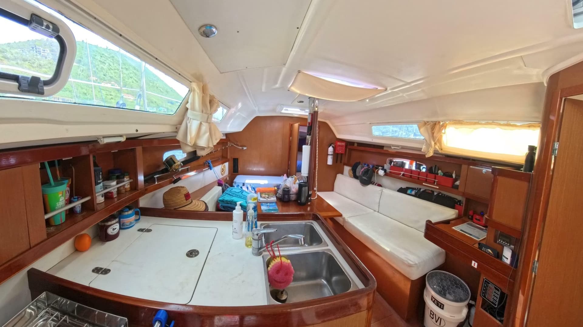 2013 Beneteau Oceanis 31 - Image 22