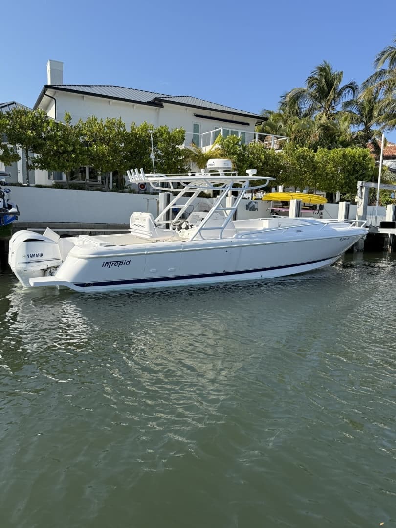 2017 Intrepid 327 Cuddy - Image 2