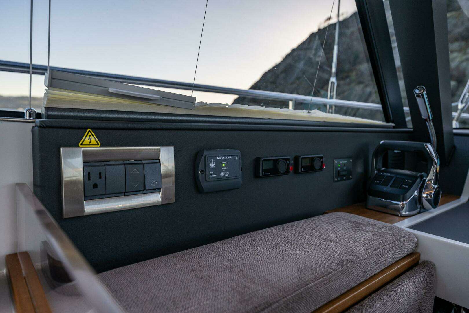 2024 Moody 41DS - Image 43