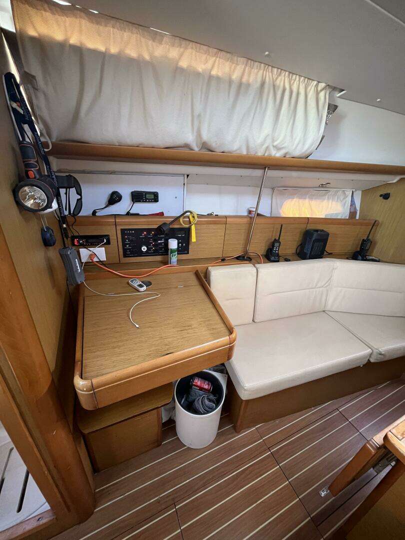 2009 Jeanneau 36i - Image 8