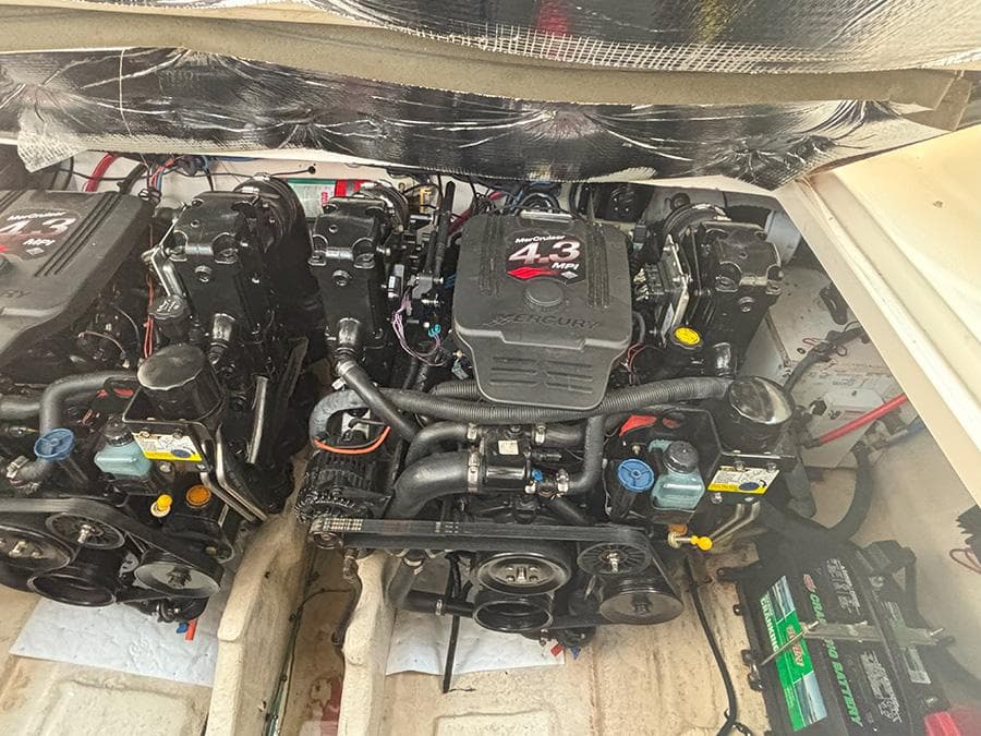 Twin MerCruiser 4.3 MPI engines in a 2007 Sea Ray 280 Sundancer boat.