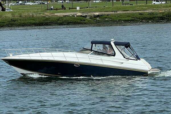 2007 Fountain 38 Express Cruiser - Image 1