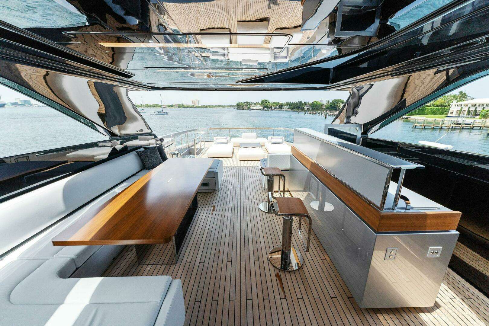 2023 Riva Dolcevita - Image 14