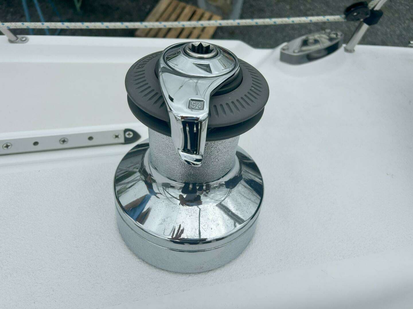 1999 Catalina 380 - Image 11