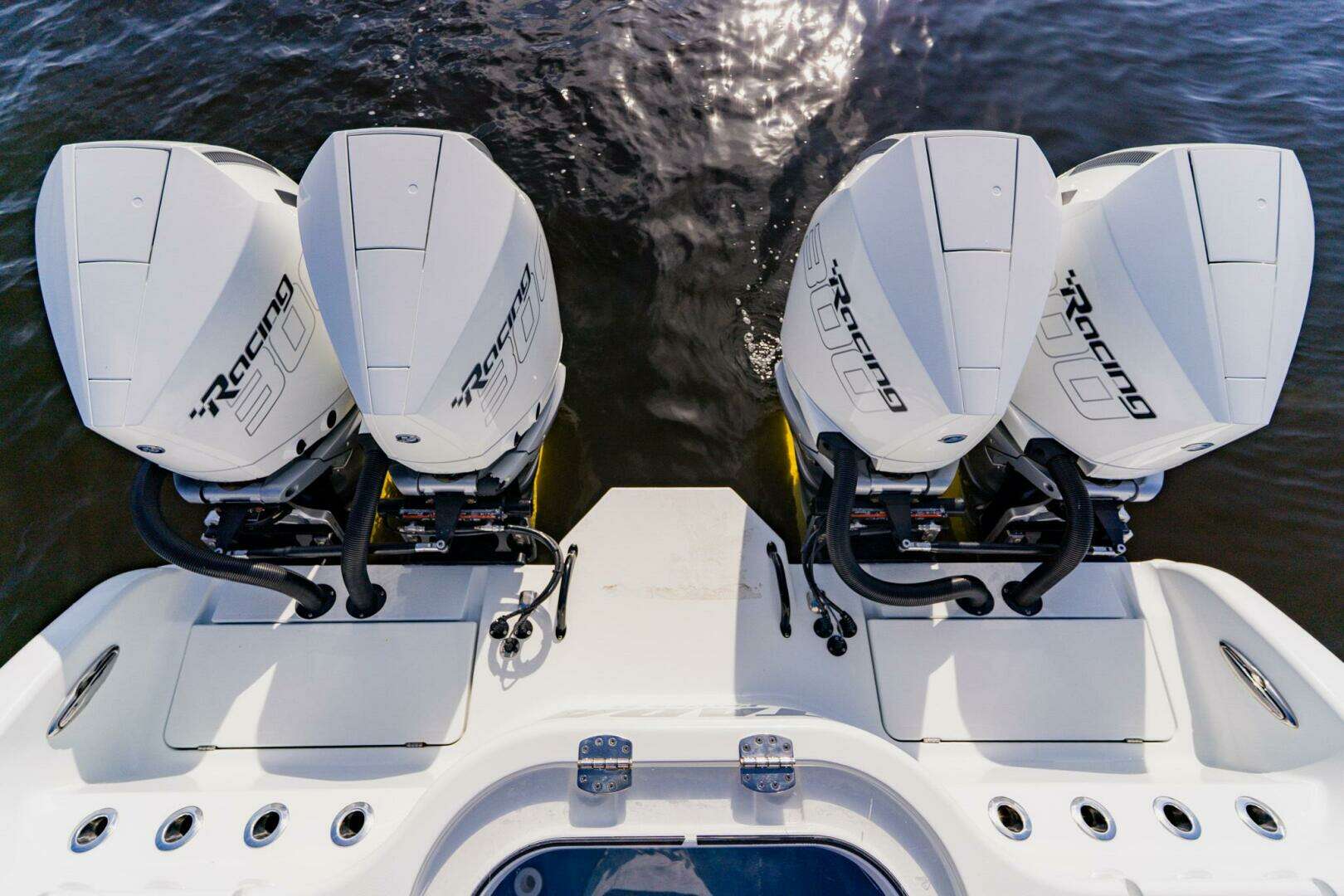 2024 Costa Custom 34 SV - Image 11