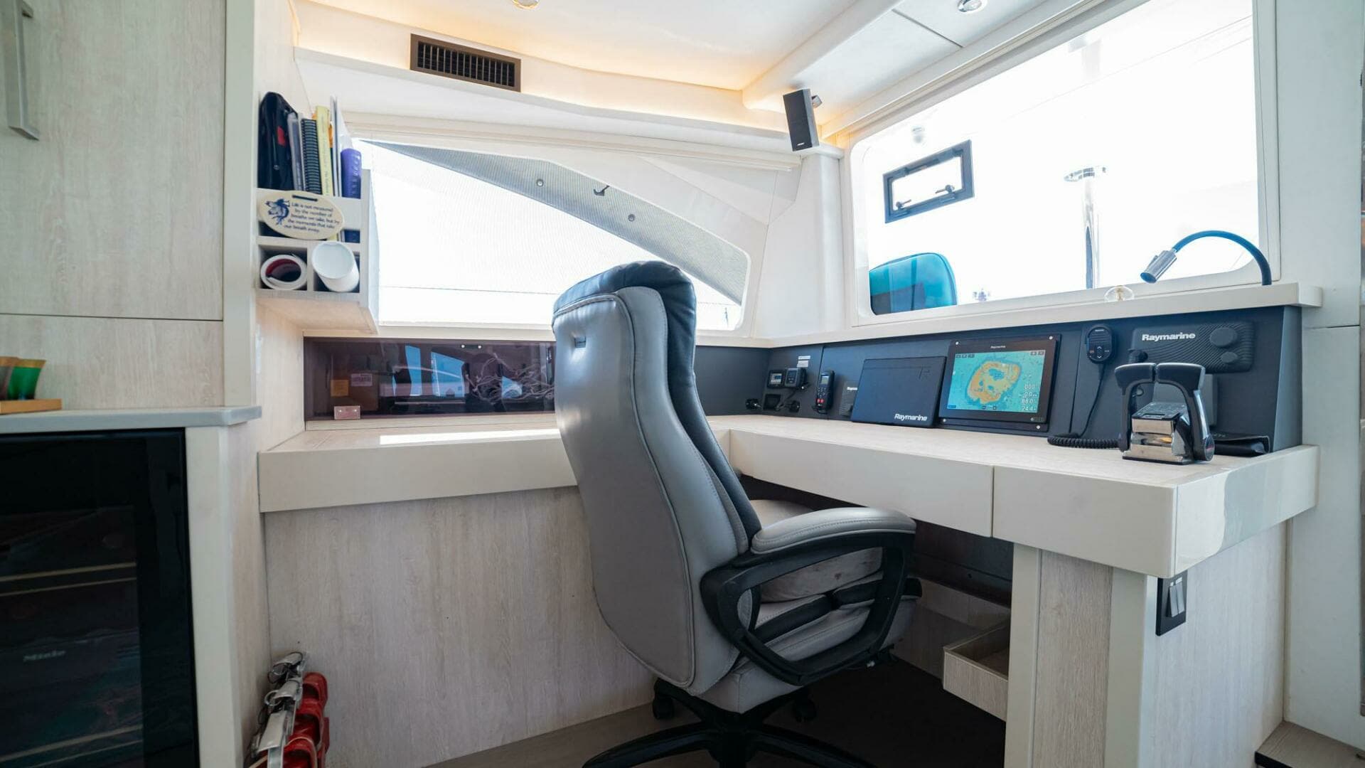 2018 Leopard 58 - Image 8