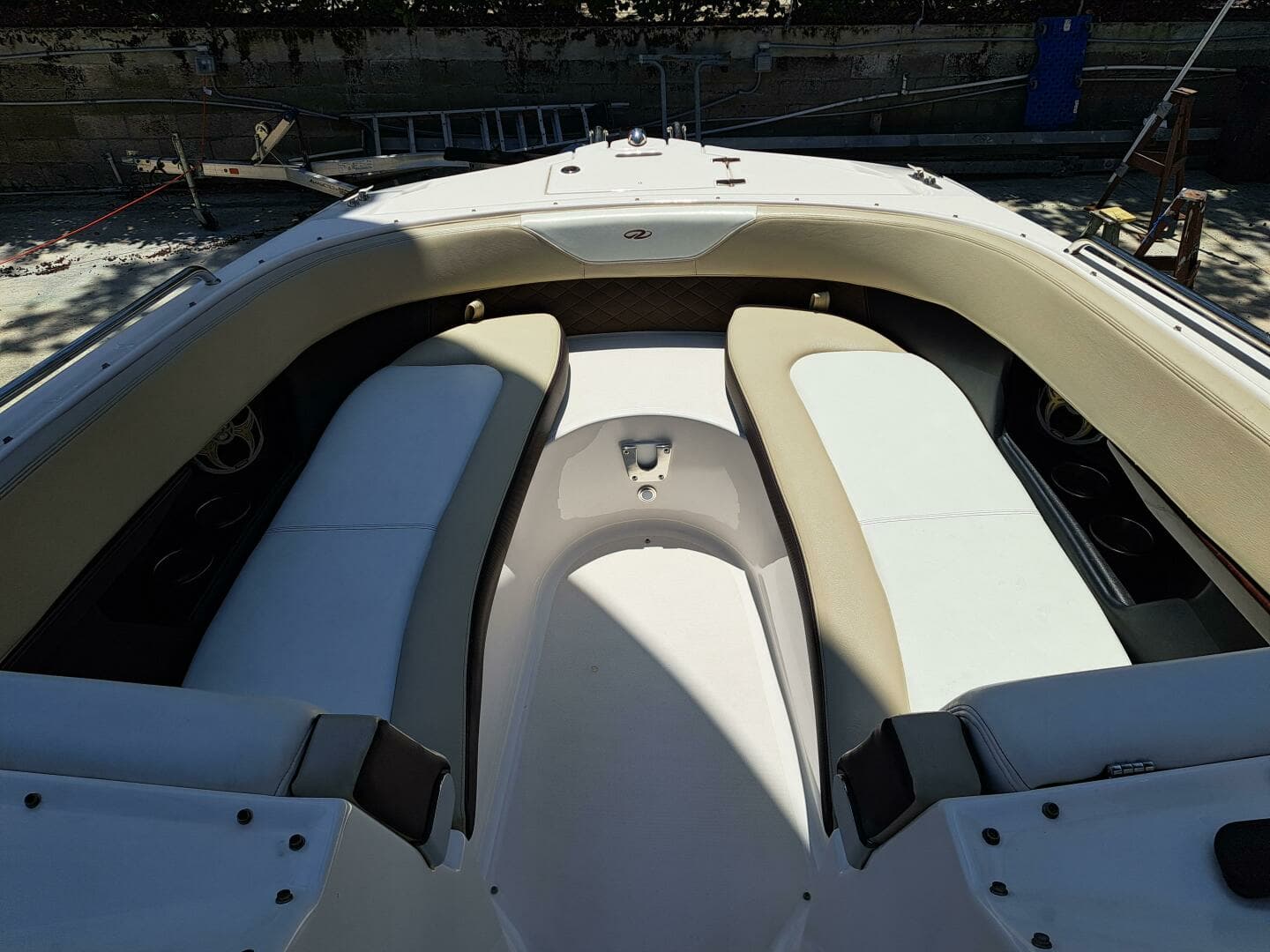 2014 Regal 2700 Bowrider - Image 15