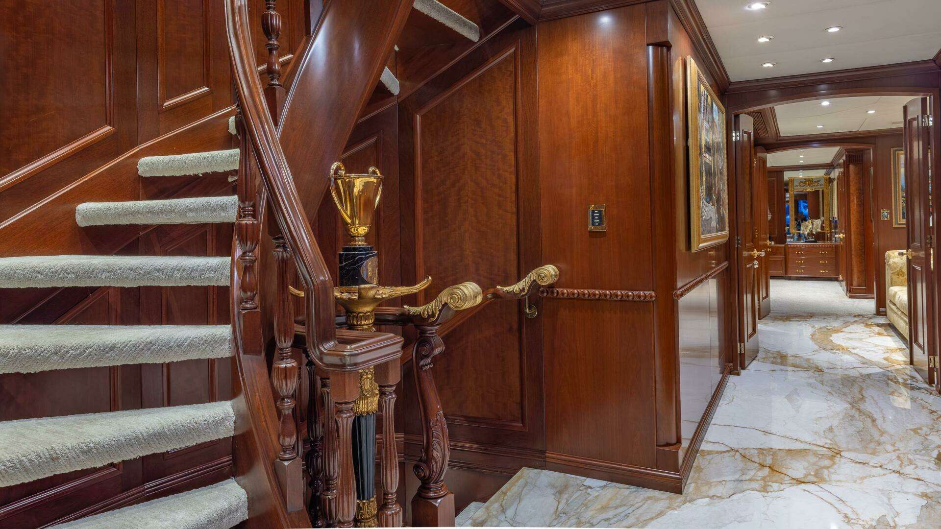 2001 Trinity Yachts Tri-Deck MY - Image 17