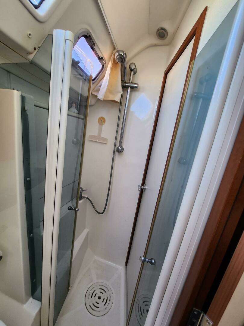 2011 Beneteau Oceanis 49 - Image 35