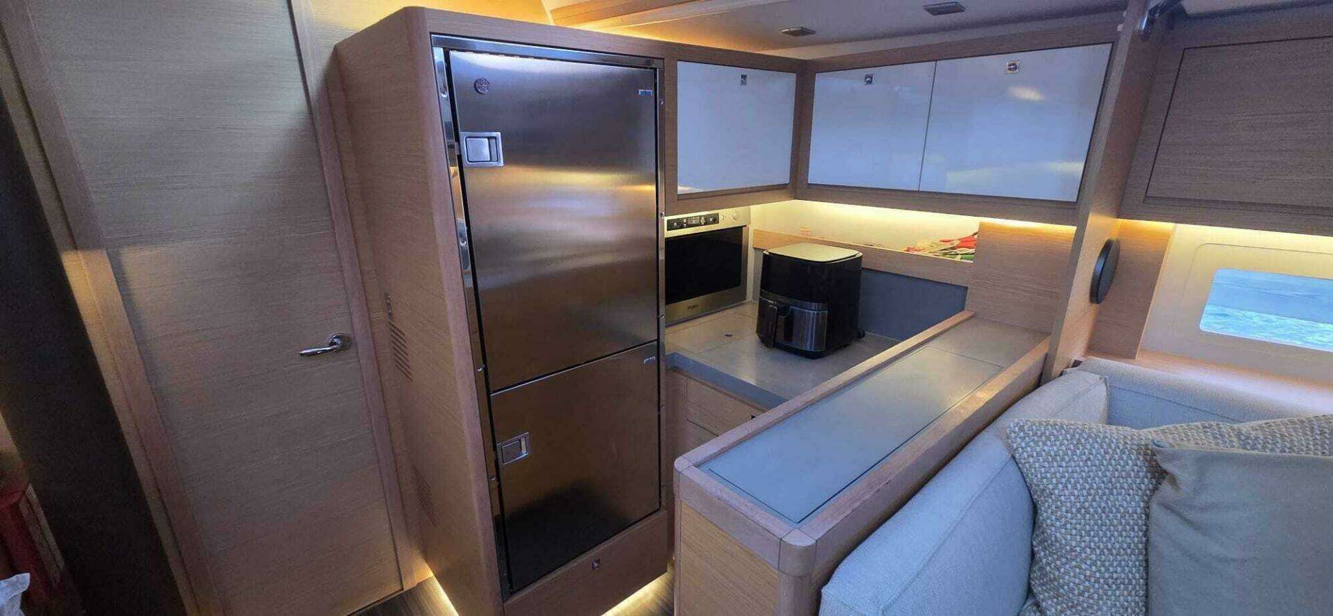 2022 Dufour 530 - Image 18