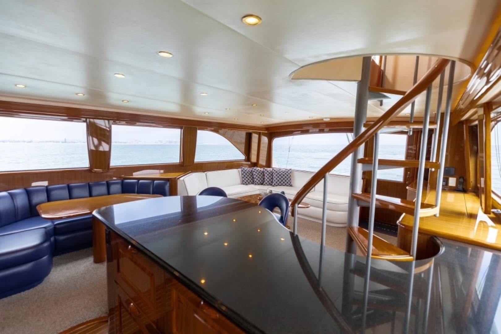 2006 Viking 74 Enclosed Bridge - Image 37