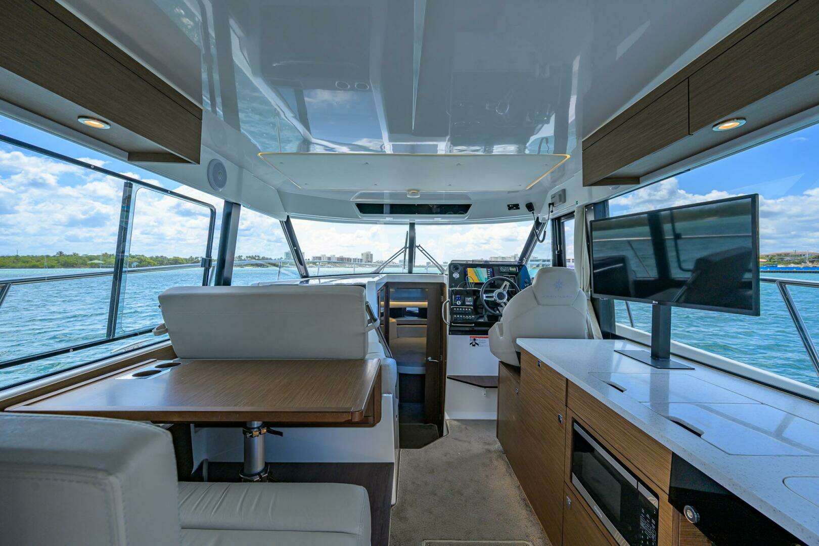 2022 Jeanneau NC Weekender 1095 Fly - Image 18