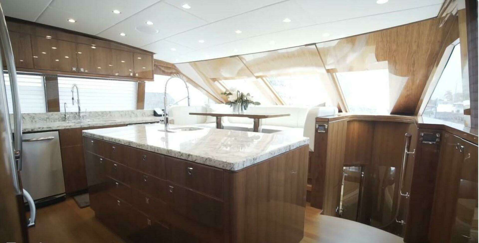 2017 Hargrave Raised Pilothouse - Image 11
