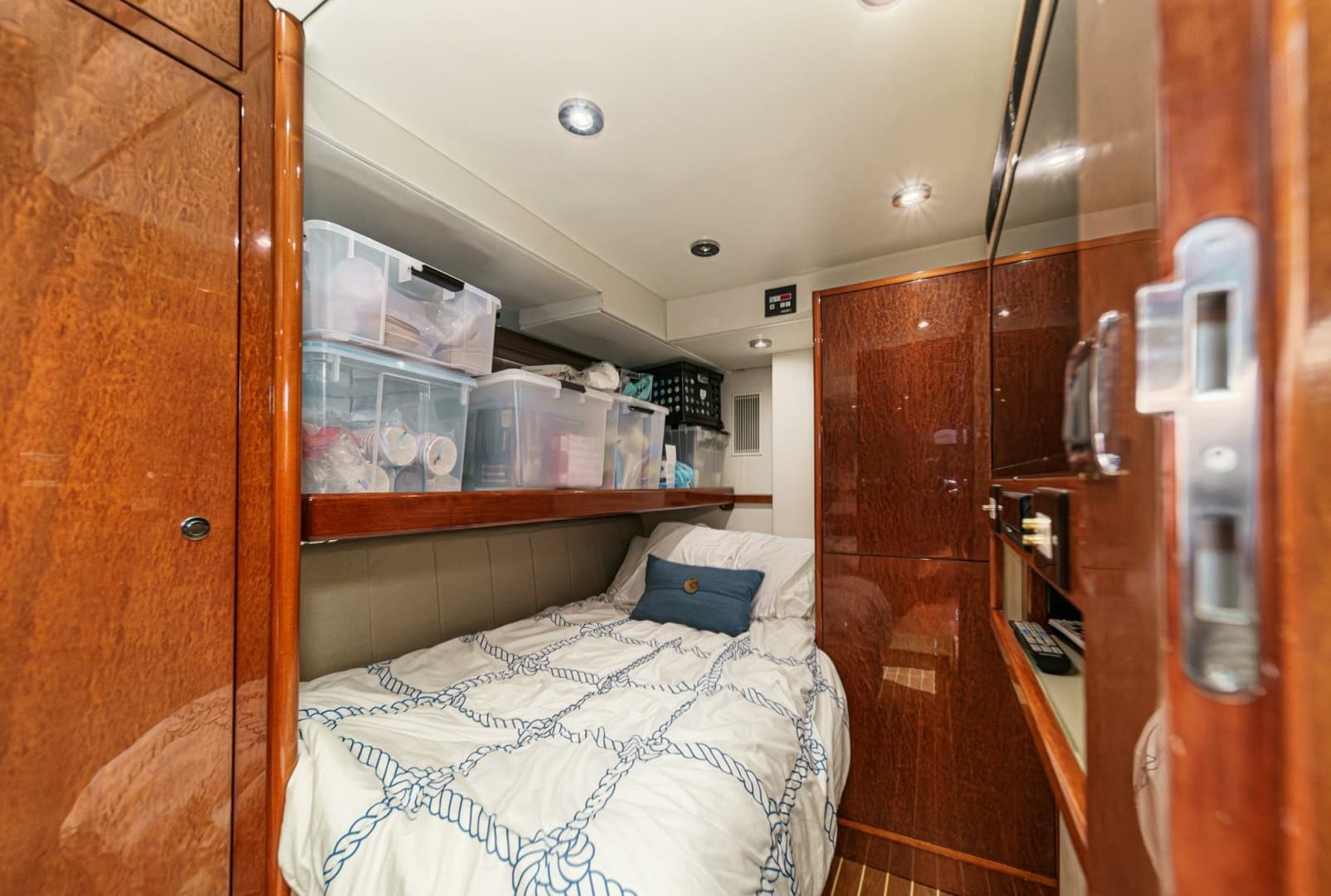 2005 Fairline Yachts — - Image 40