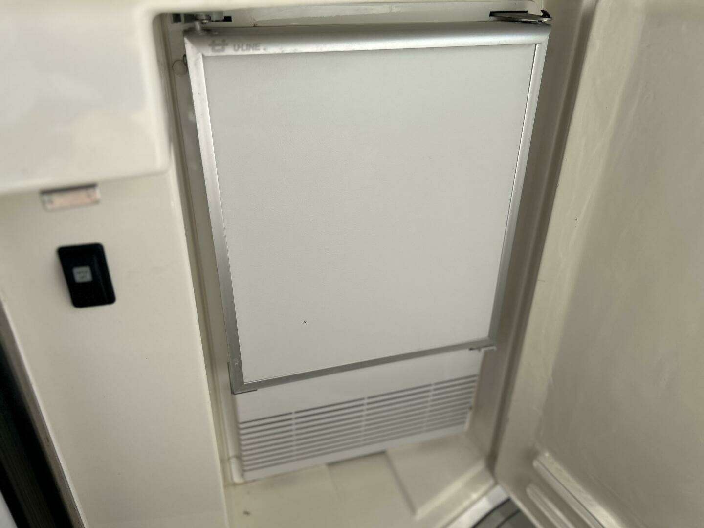 2004 Wellcraft Excalibur - Image 18