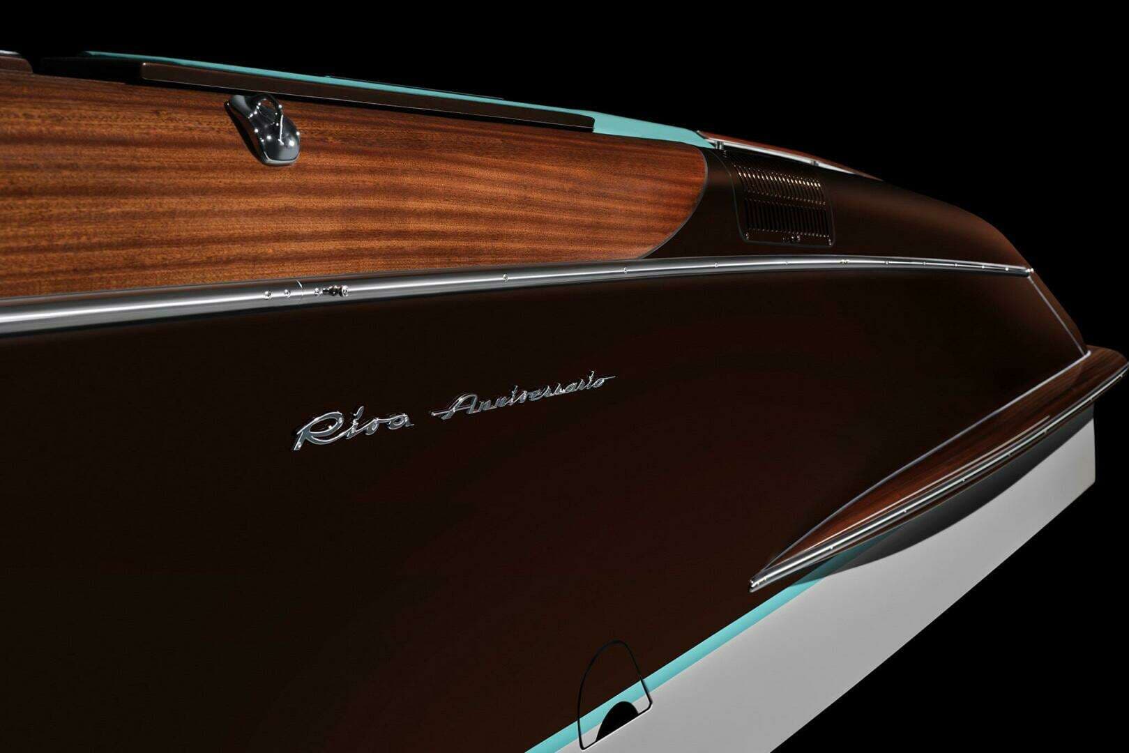 2023 Riva Anniversario - Image 23