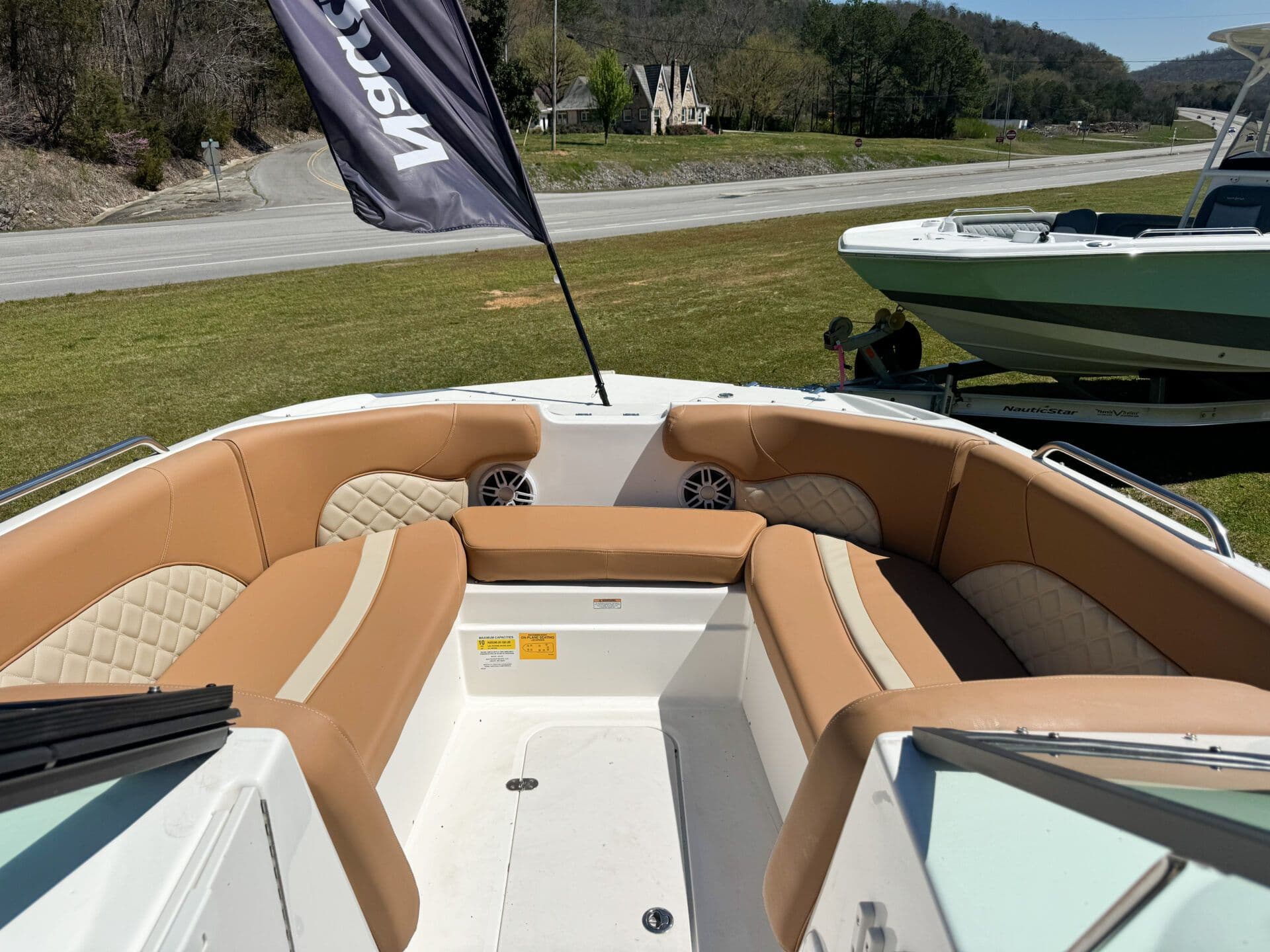 2024 NauticStar 223 DC - 2