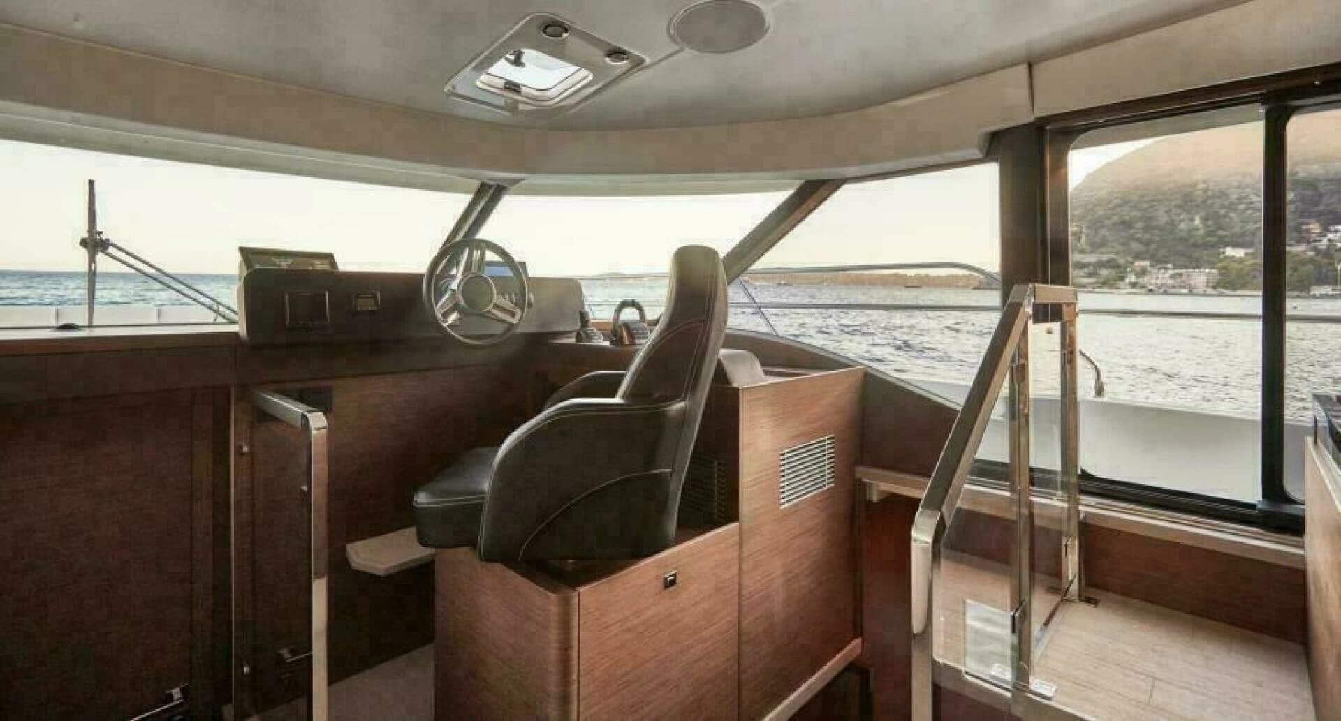 2026 Prestige M48 - Image 5