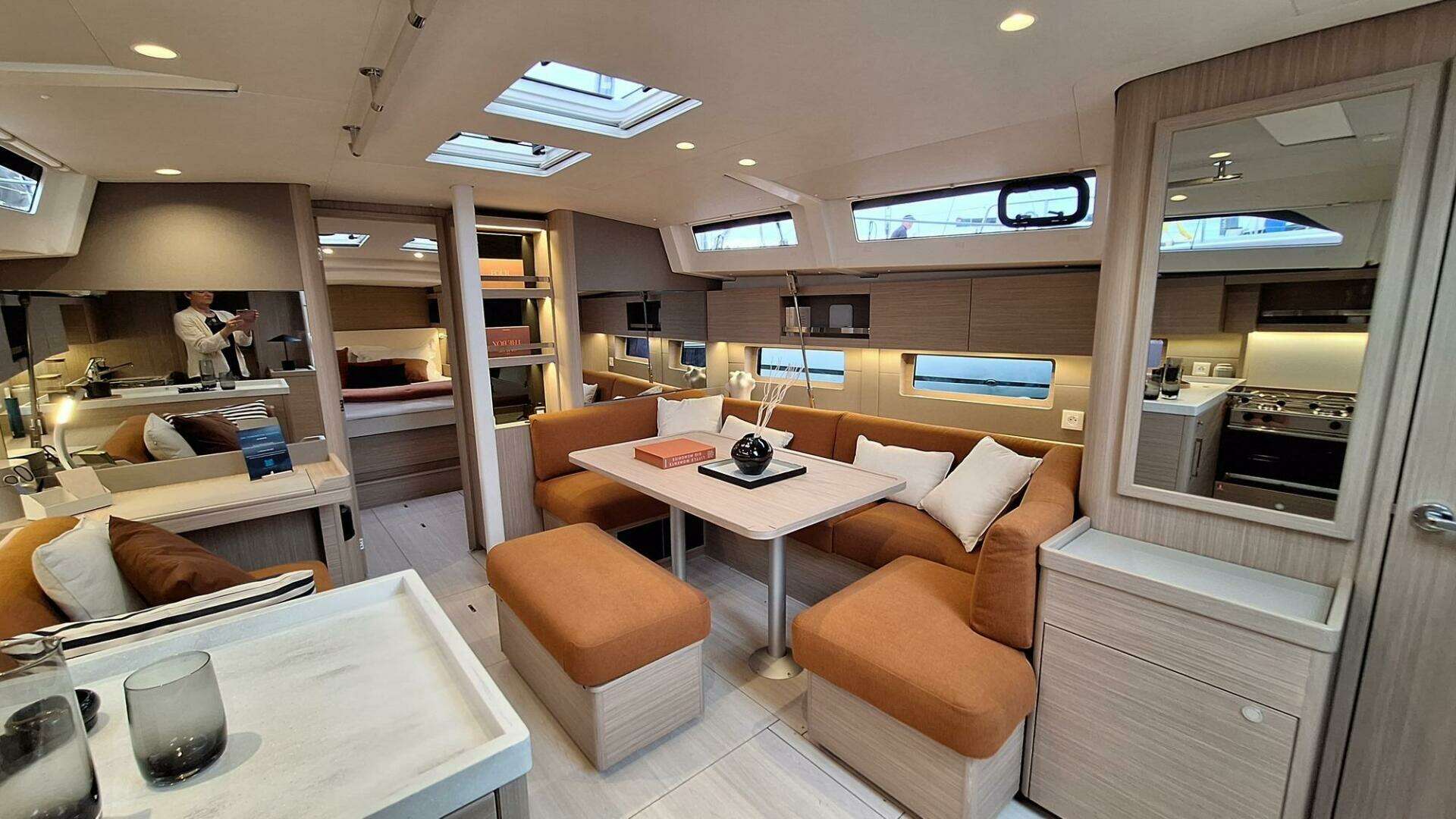 2026 Beneteau Oceanis 47 FIRST LINE - Image 9