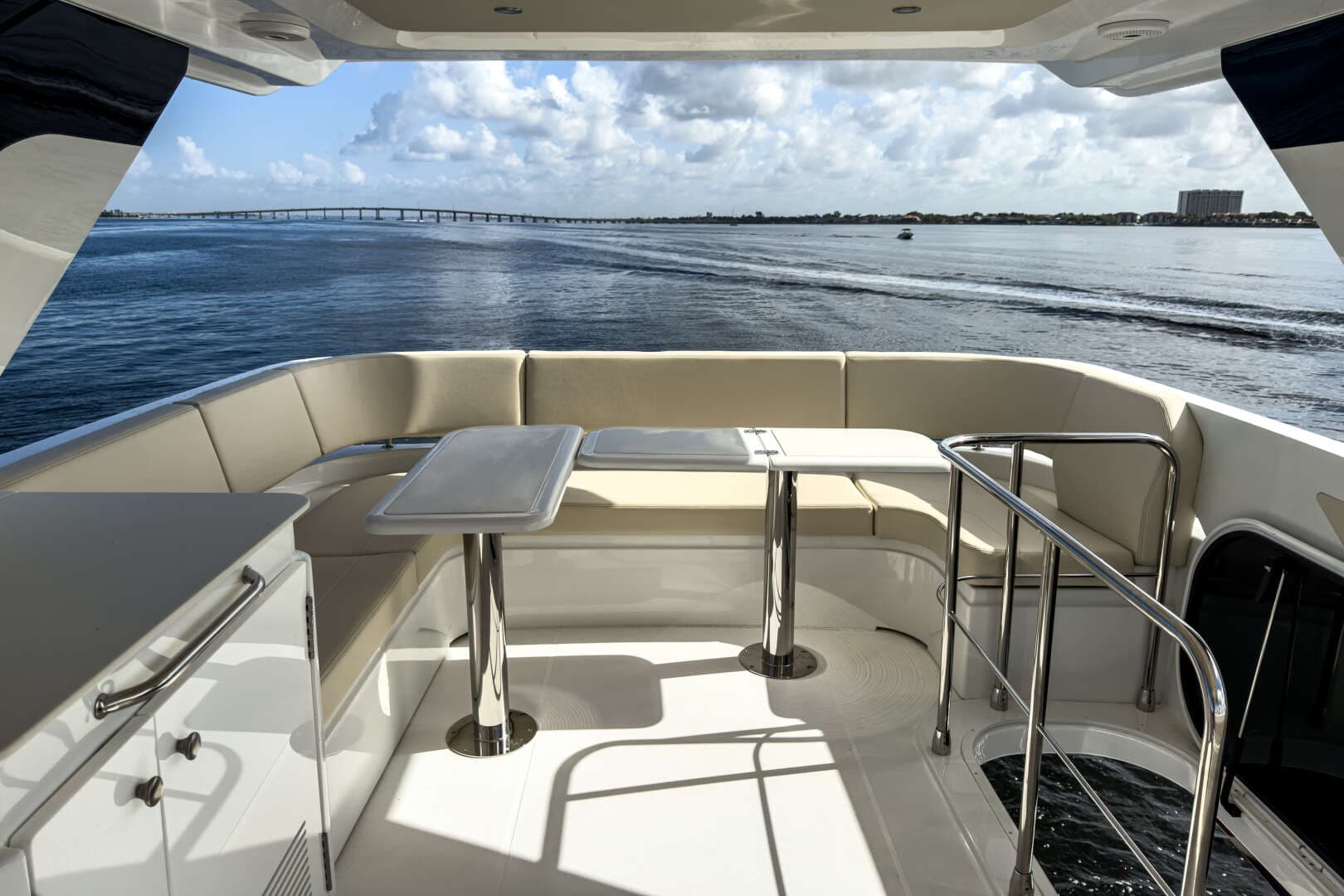 2026 Cruisers Yachts 50 FLY - Image 81