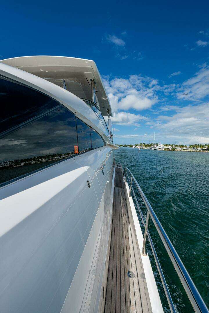 2015 Fairline 78 Squadron - Image 15