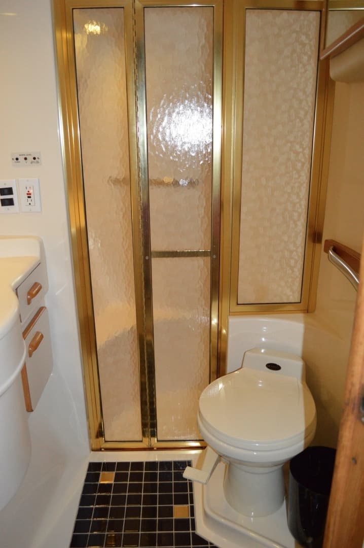 1994 Sea Ray 500 Sundancer - Image 37