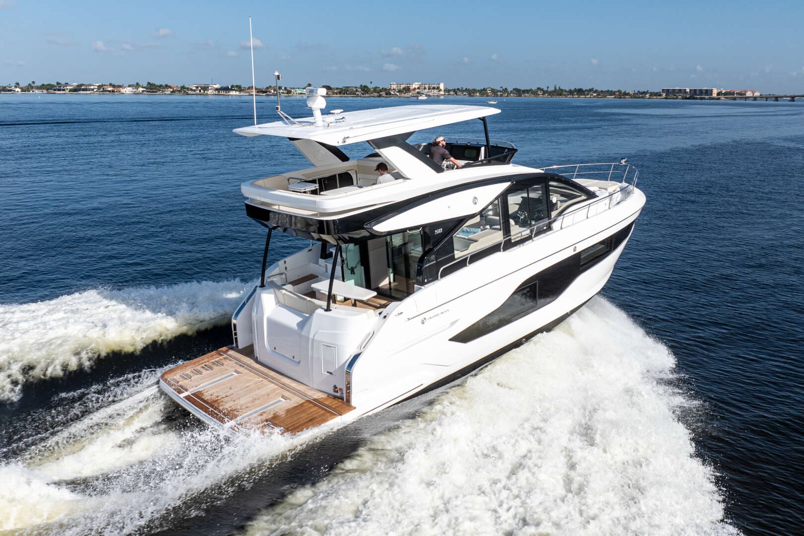 2026 Cruisers Yachts 50 FLY - Image 3