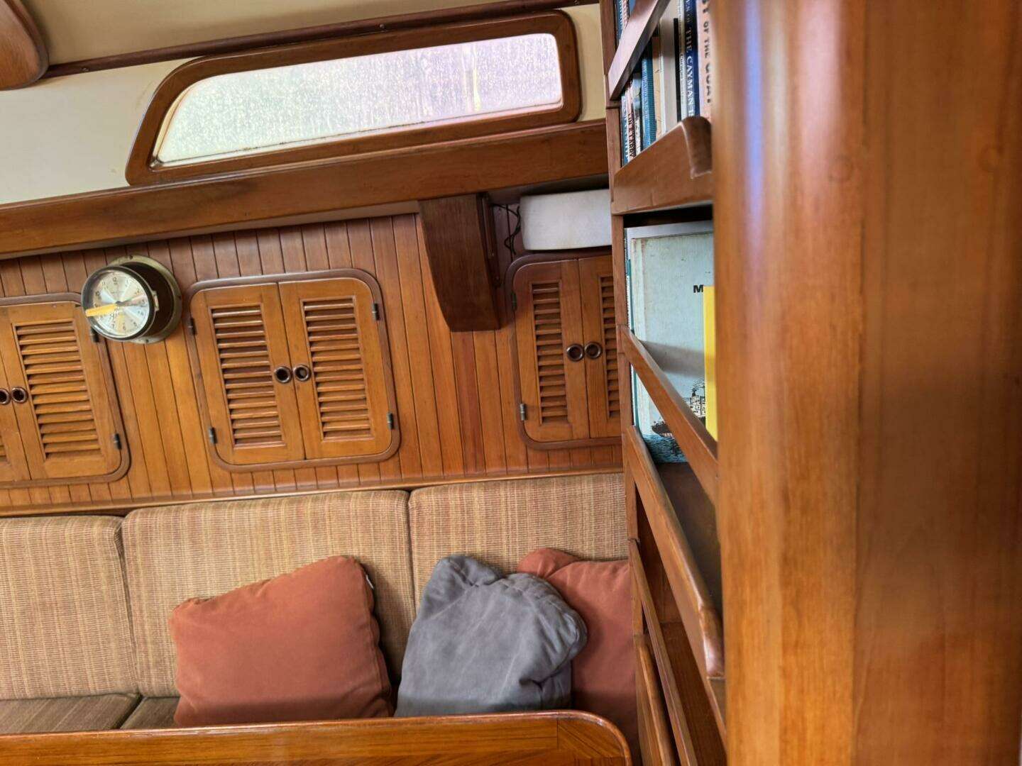 1987 Tayana 42 Vancover Aft Cabin - Image 93