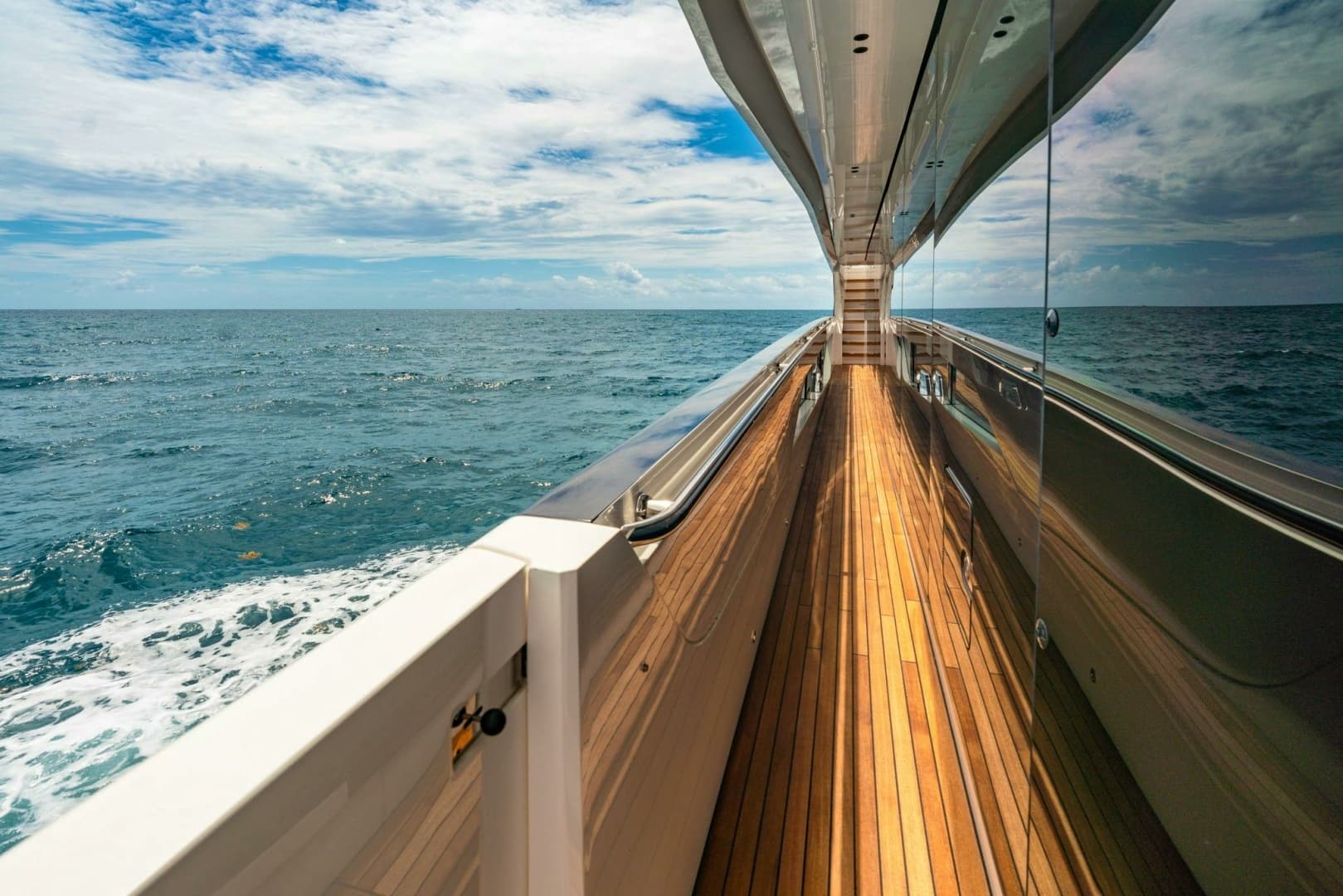 2024 Sunseeker Sunseeker 100 Yacht - Image 30