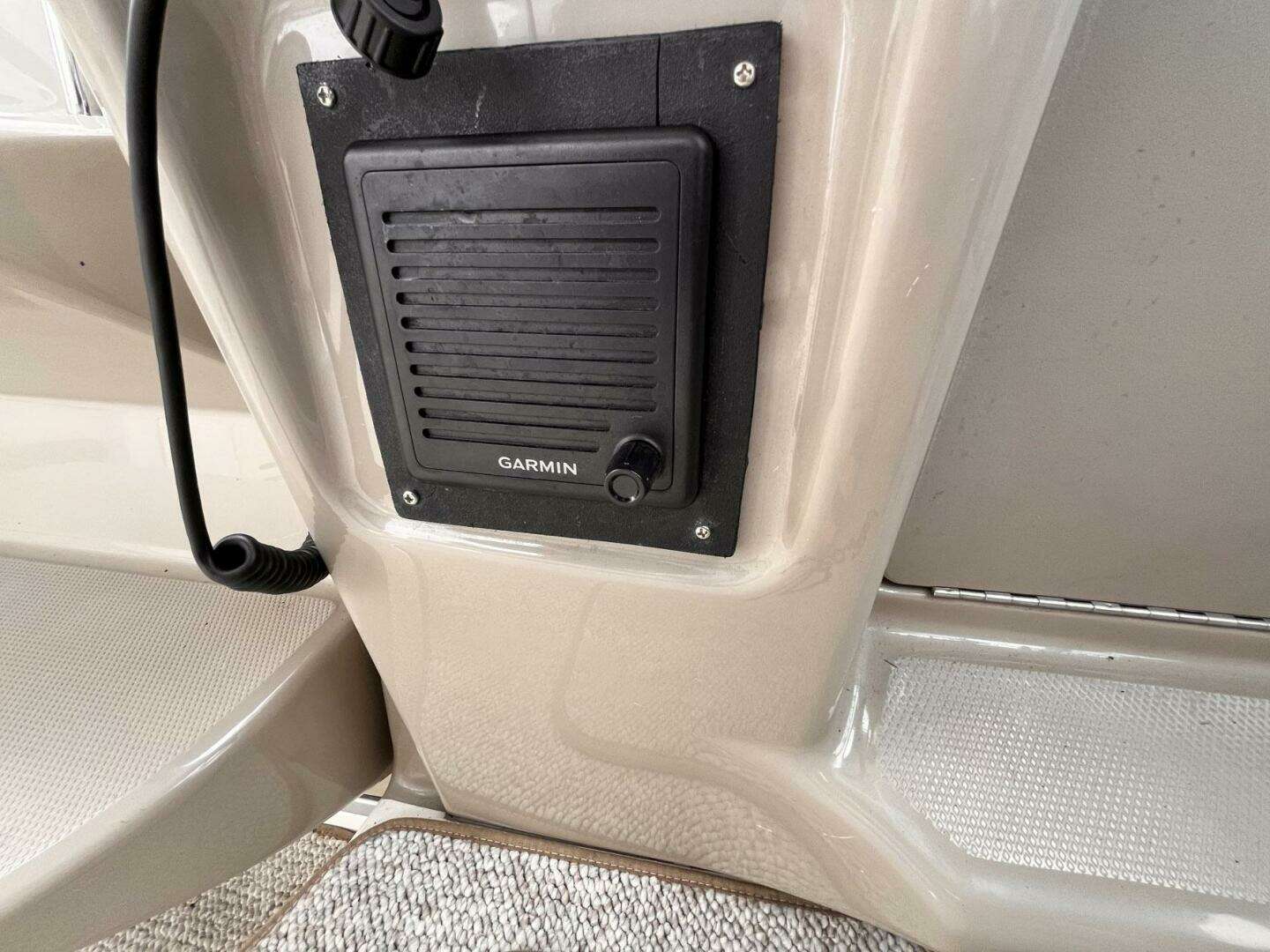 2007 Sea Ray 310 Sundancer - Image 21
