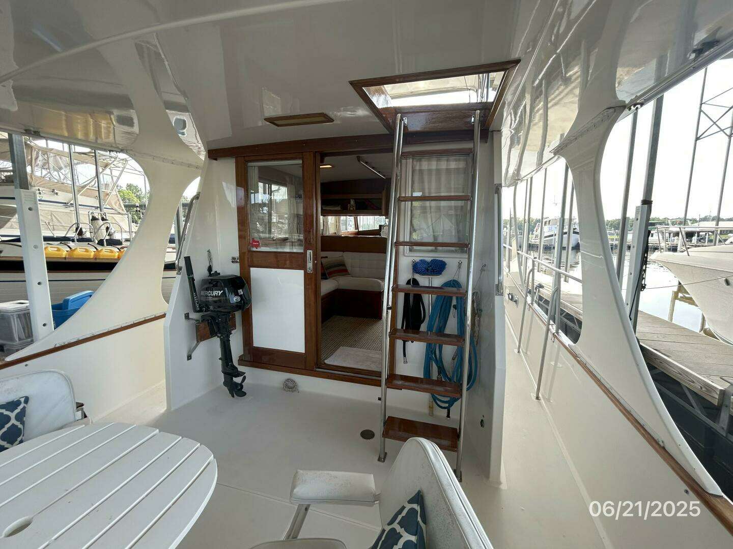 1992 Grand Banks Europa - Image 39