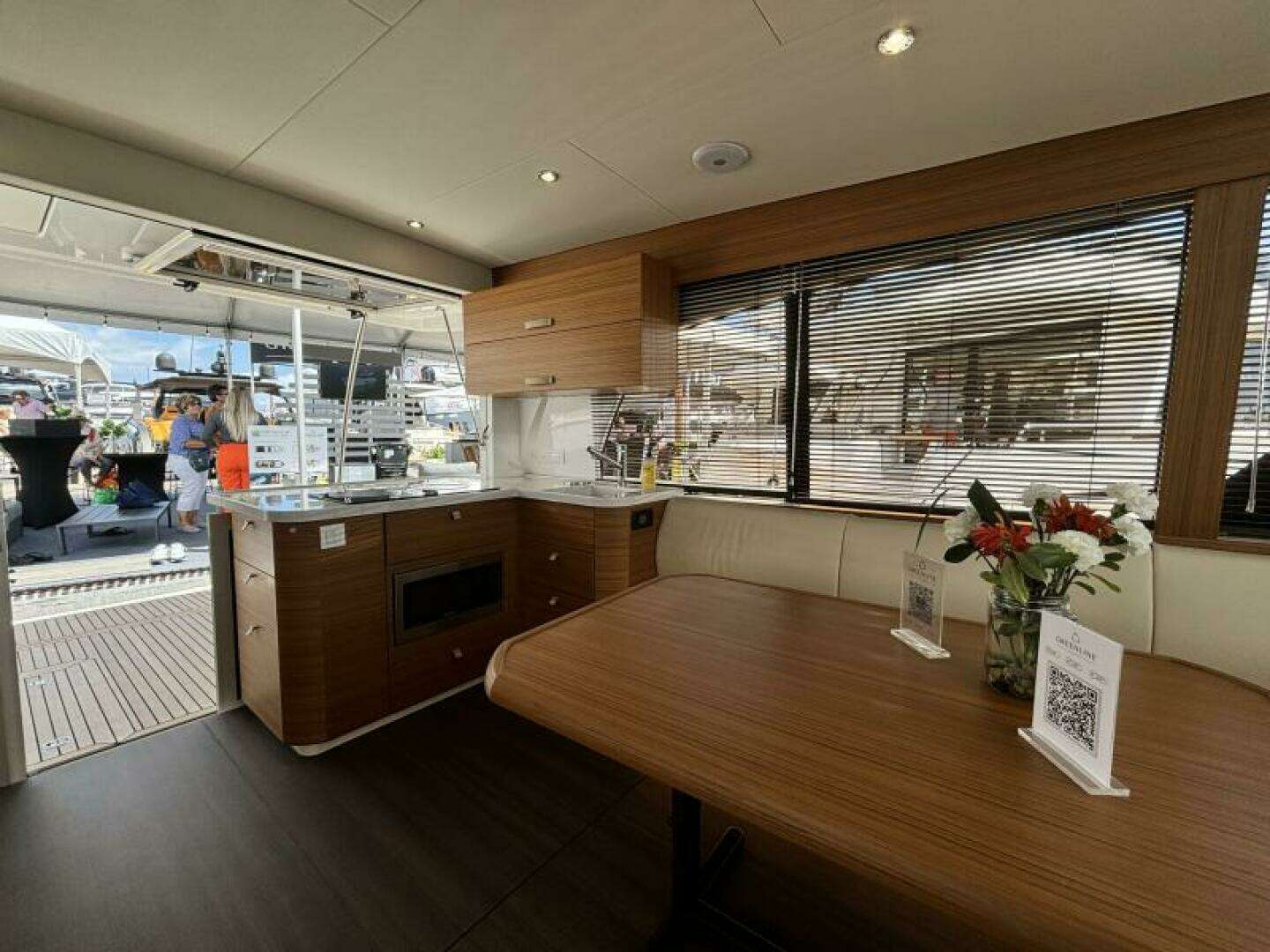 2026 Greenline 40 Hybrid - Image 8