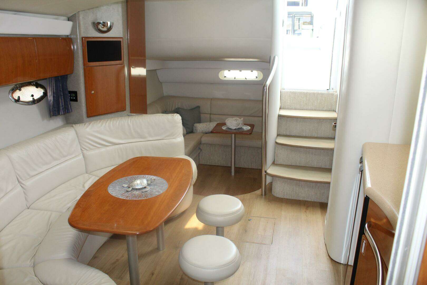 2004 Formula 40 Performance Cruiser - Image 35