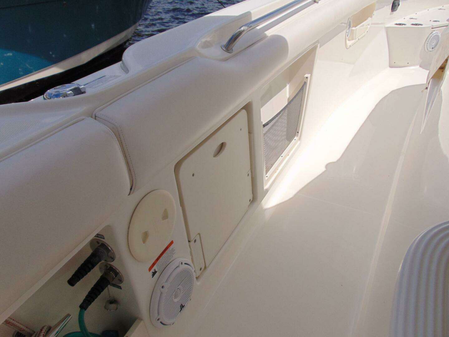 2013 Boston Whaler 370 Outrage - Image 21