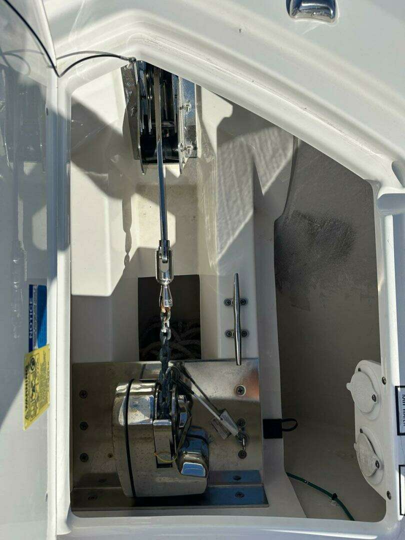 2020 Pursuit 355 OS - Image 52