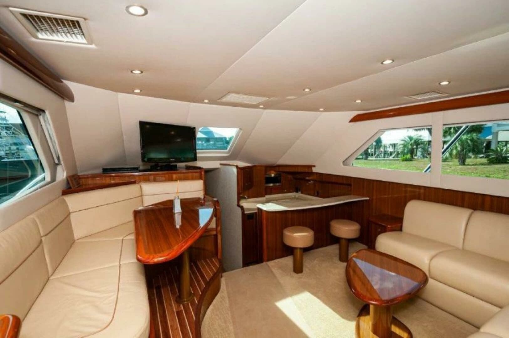 2012 Viking 42 Convertible - Image 5