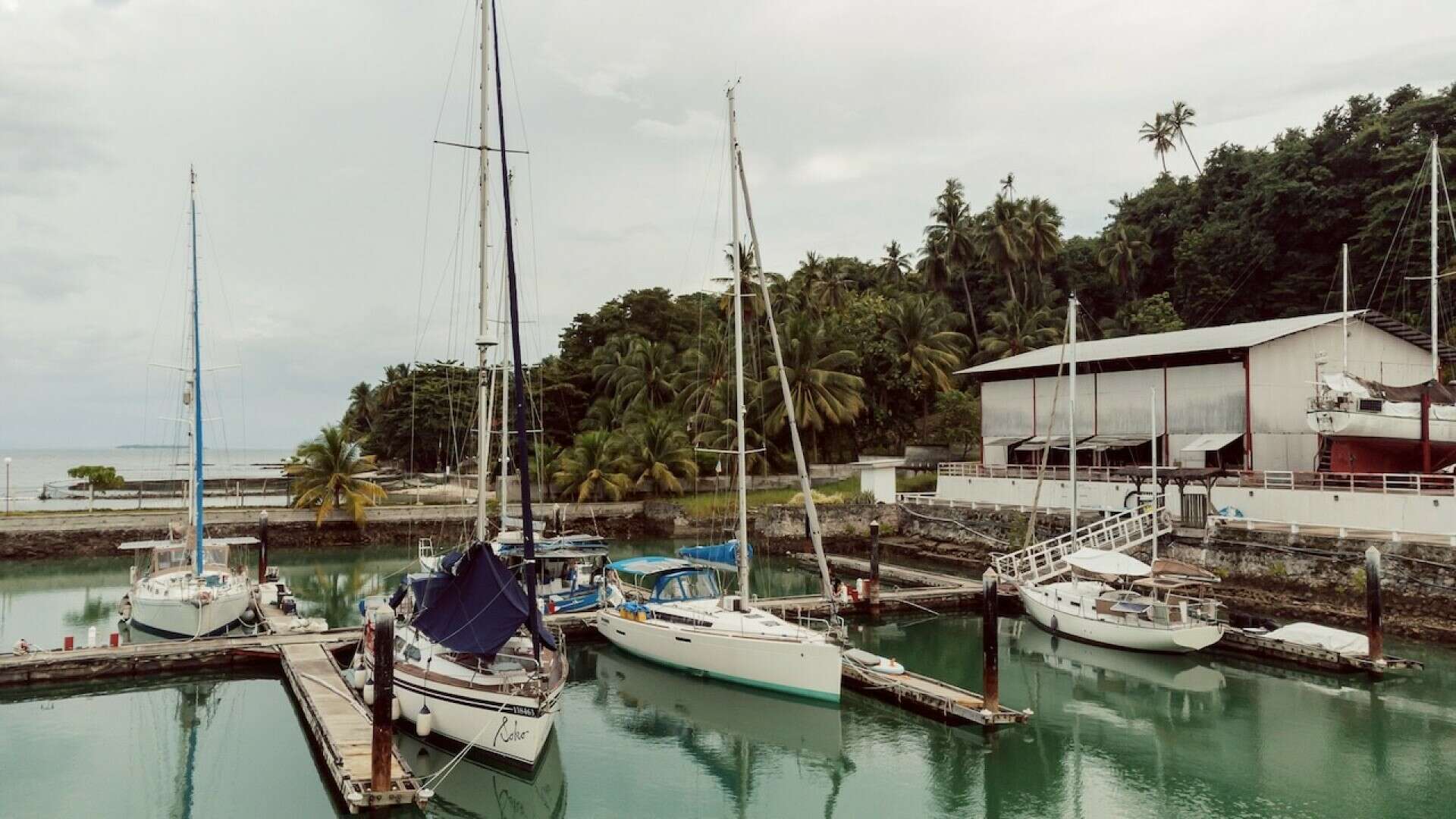 2019 Jeanneau 389 Sun Odyssey - Image 2