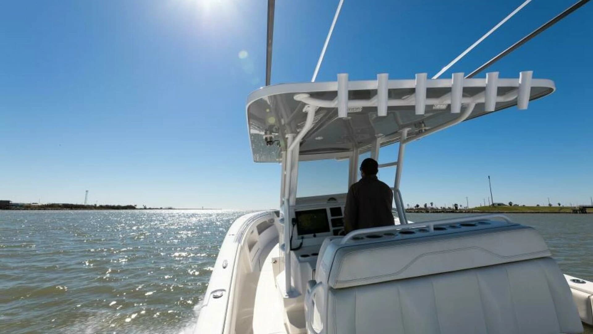2019 Invincible 39 Open - Image 27