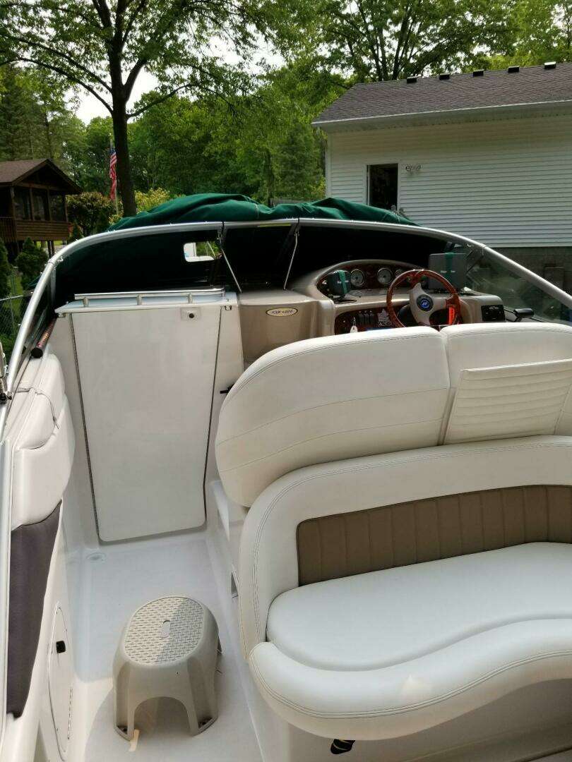 2004 Four Winns 248 Vista - Image 22