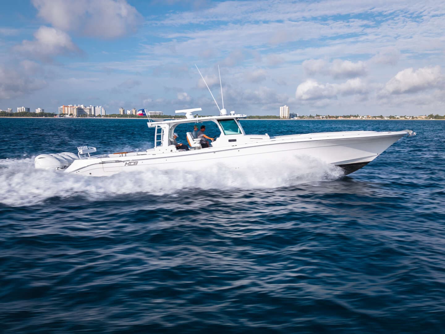 2020 HCB 53 Suenos - Image 3