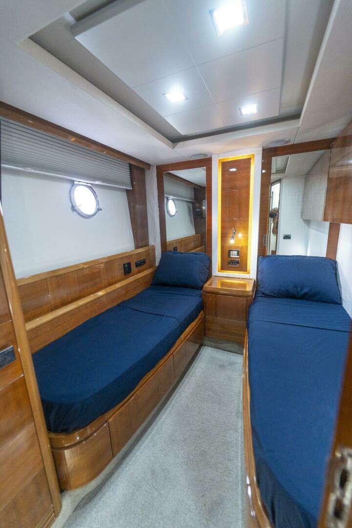 2008 Azimut 75 - Image 111