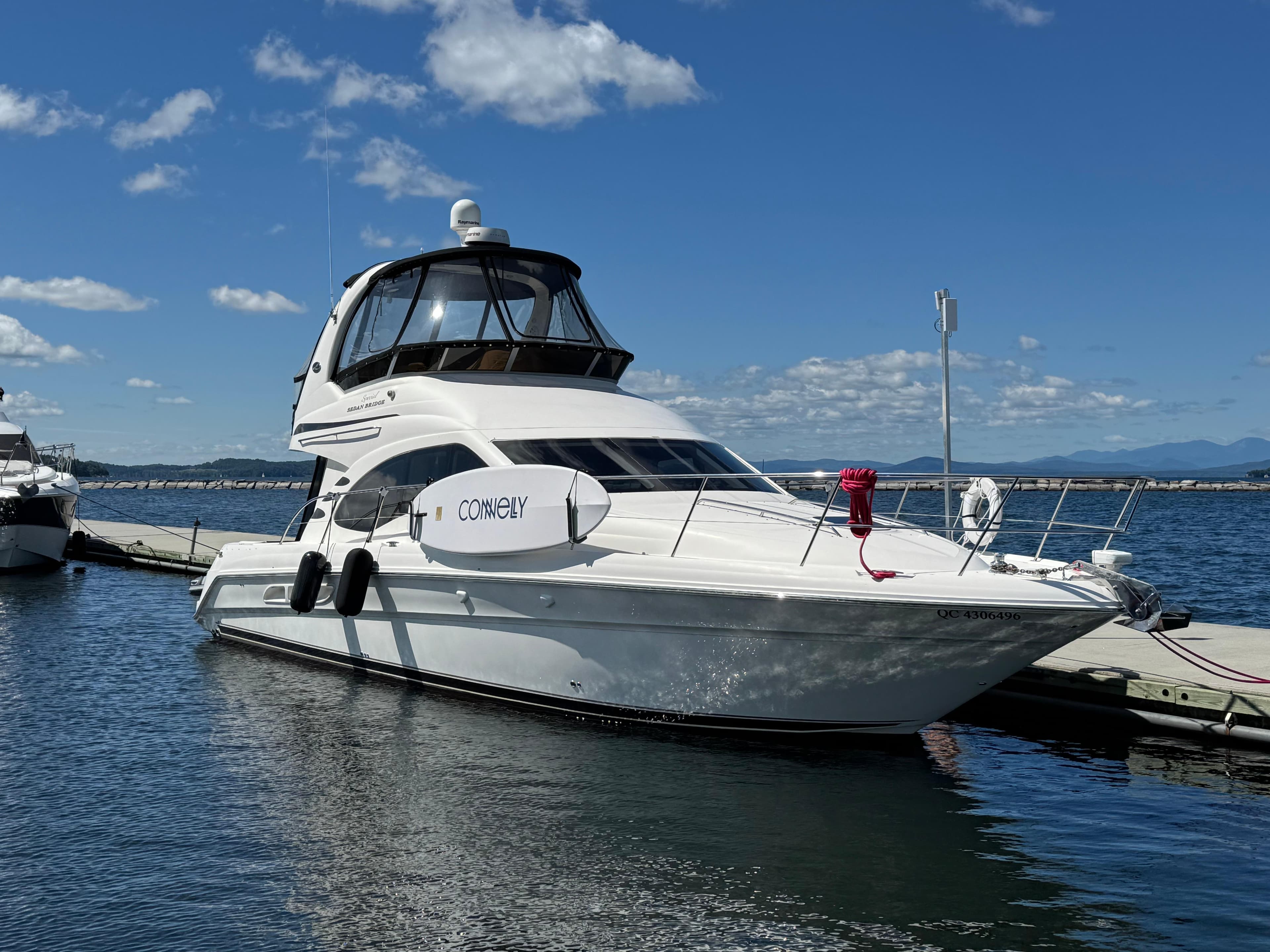 2005 Sea Ray 420 Sedan Bridge