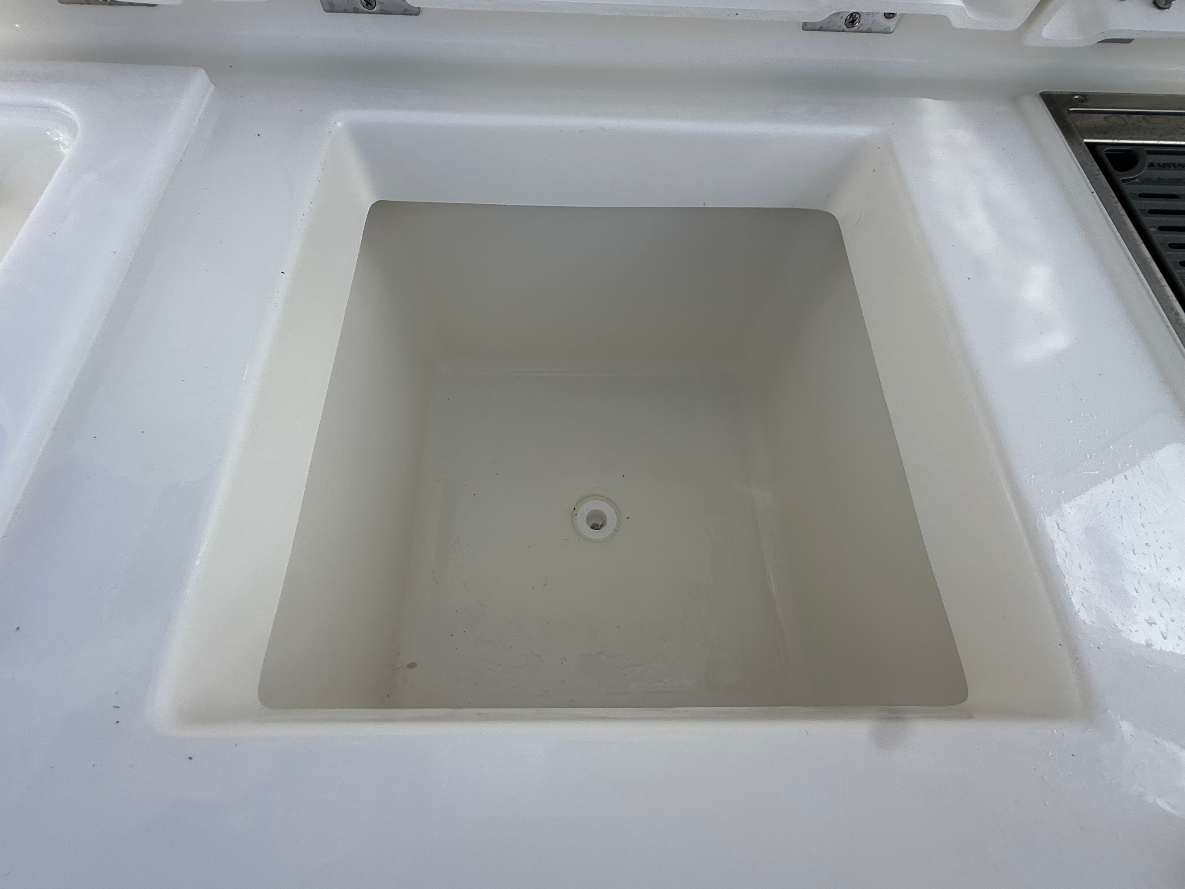 2026 PURSUIT 358 S - Image 11
