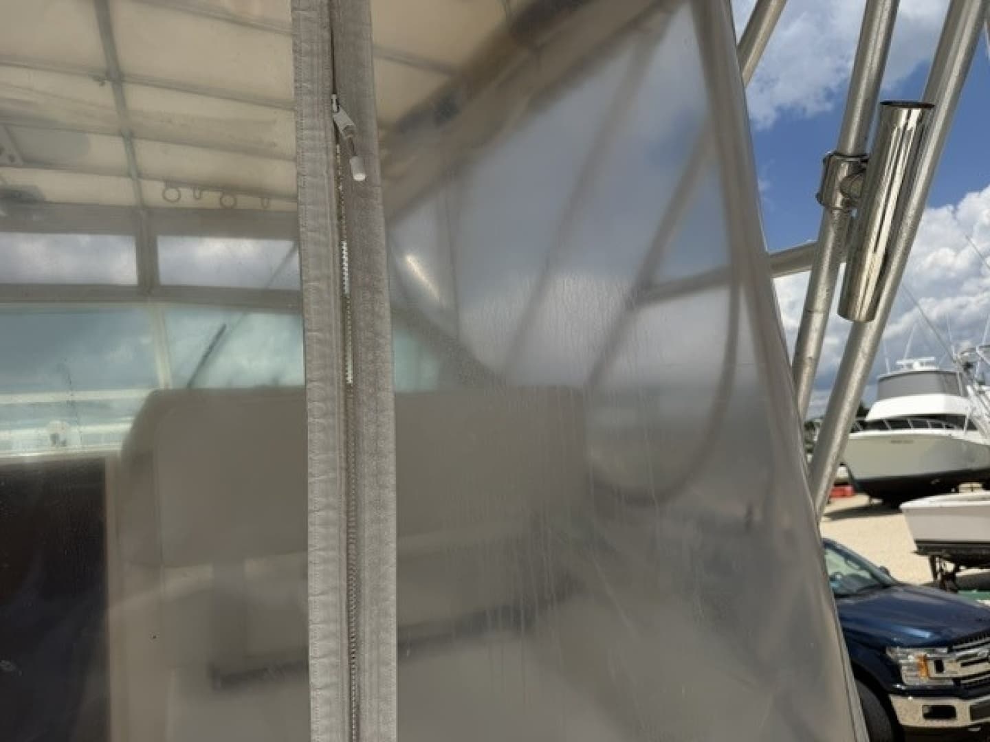 1996 Cabo 31 Express - Image 27