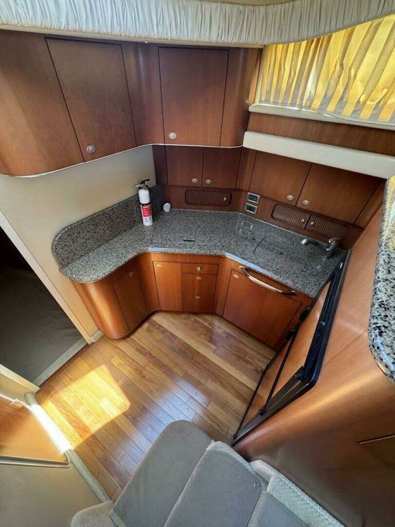 2006 Sea Ray 40 Motoryacht - Image 41