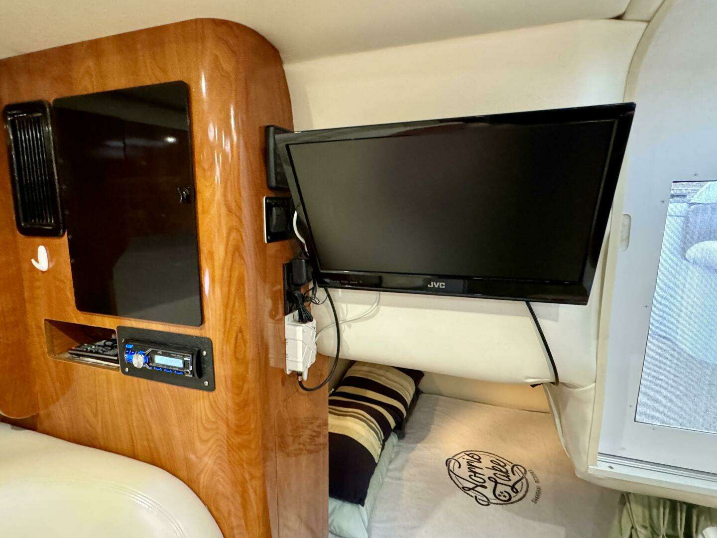 2004 Four Winns Vista 288 - Image 69