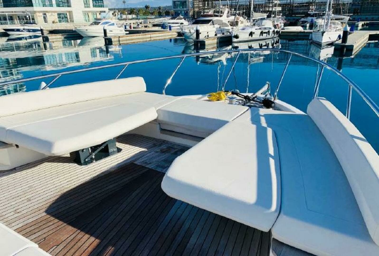 2020 Ferretti Yachts 670 - Image 13